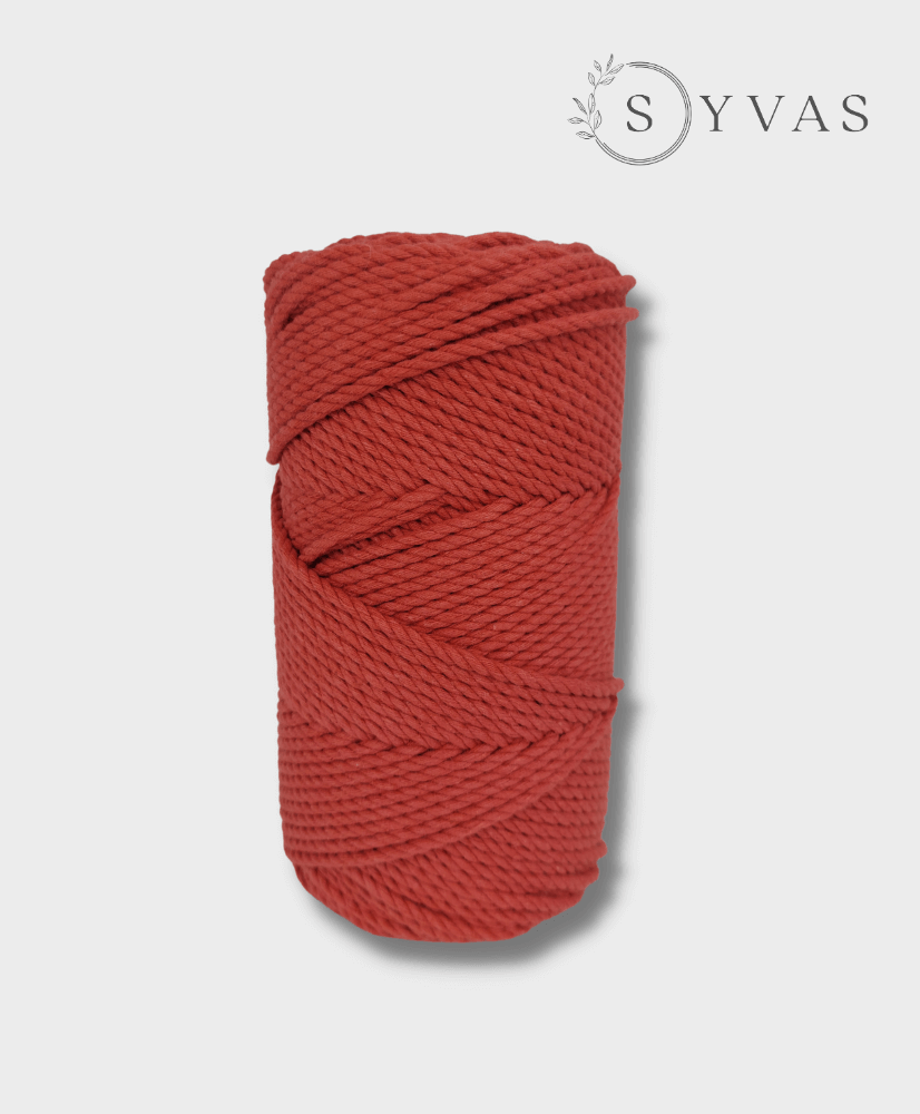Vyšninės spalvos macrame virvė